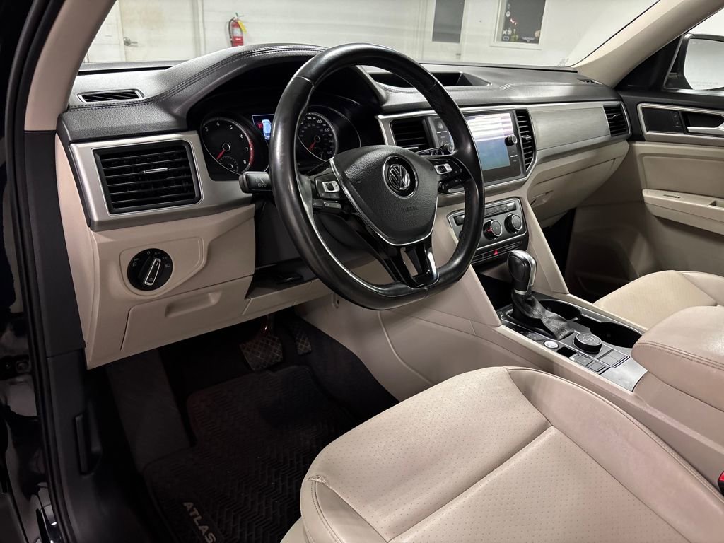 Used 2018 Volkswagen Atlas SE image 25