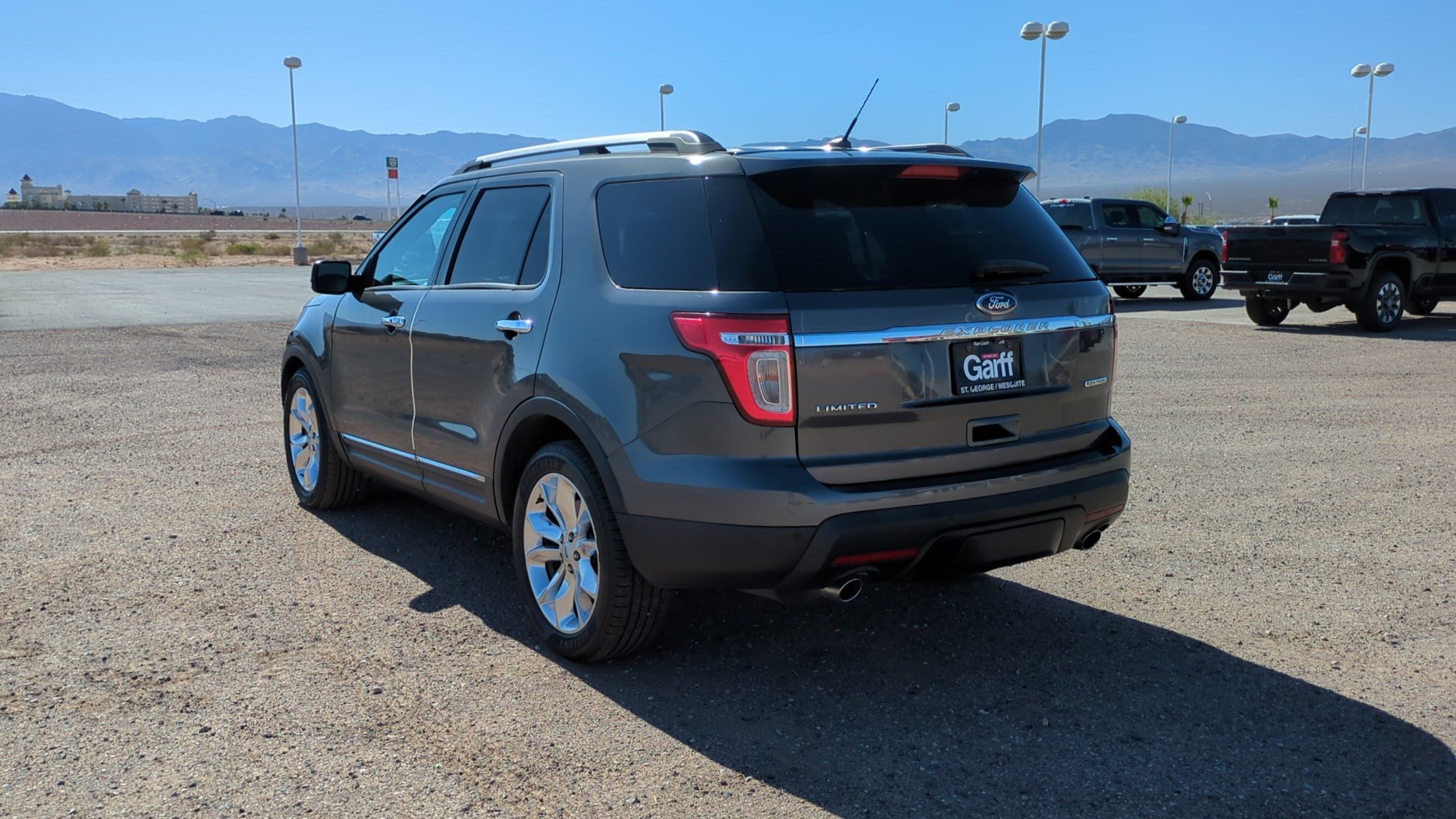 Used 2015 Ford Explorer Limited w/ Equipment Group 302A FWD image 5