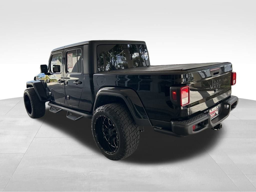 Used 2023 Jeep Gladiator Sport image 4
