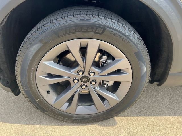 Used 2022 Ford Explorer XLT w/ Equipment Group 202A image 25