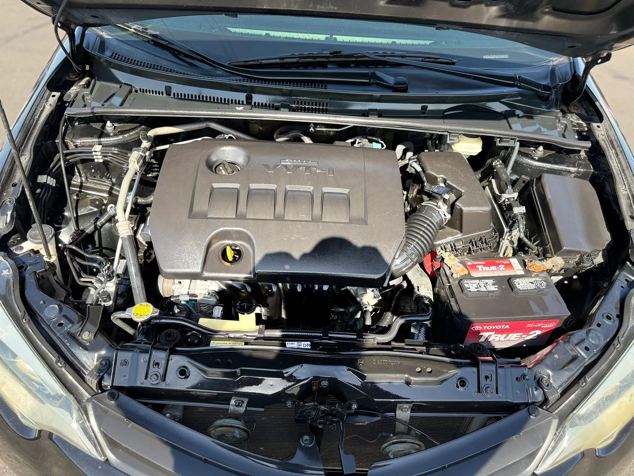 Used 2016 Toyota Corolla LE FWD image 8