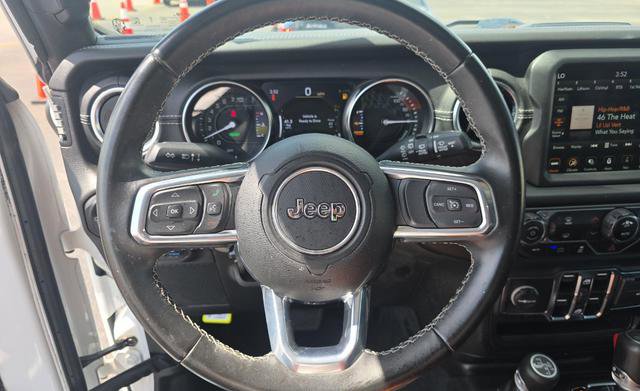 Used 2022 Jeep Wrangler Unlimited Sahara AWD/4WD image 7