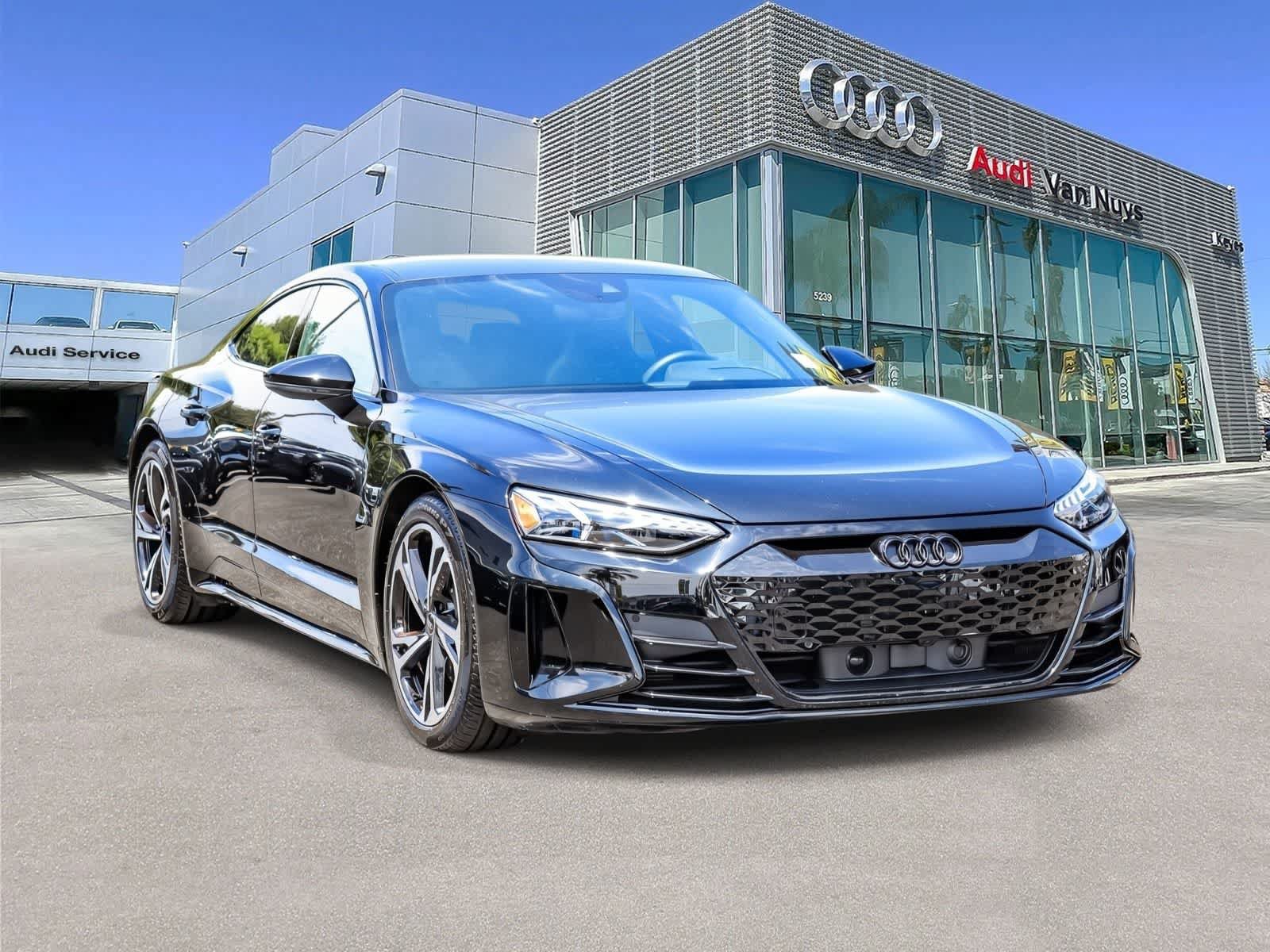 Used 2023 Audi e-tron GT Premium Plus w/ Performance Package AWD/4WD image 5