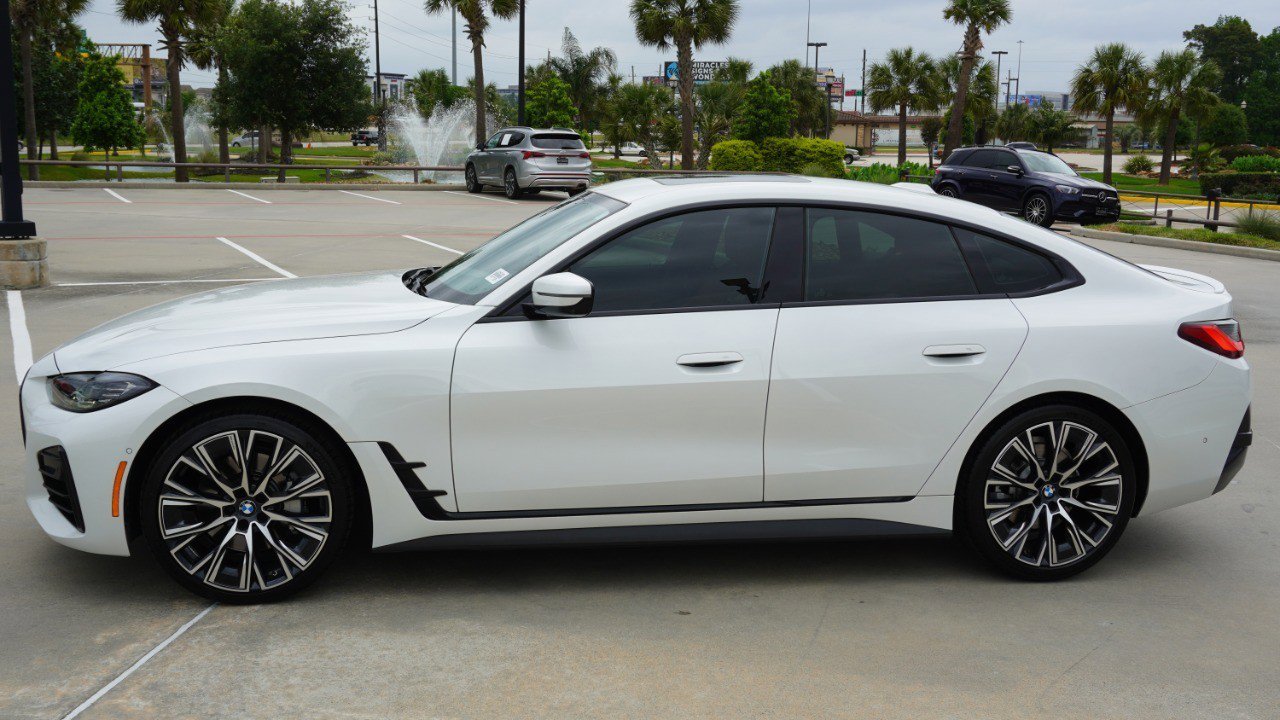 Used 2022 BMW 430i Gran Coupe w/ M Sport Package image 5