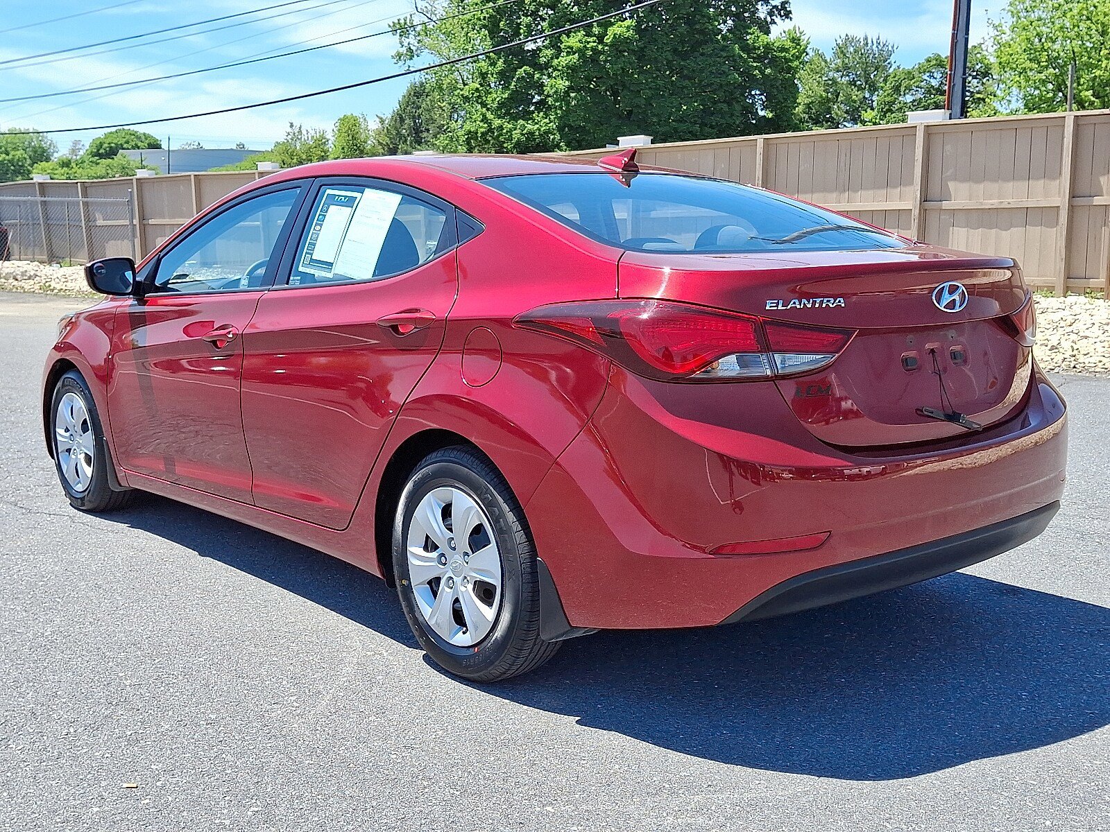 Used 2016 Hyundai Elantra SE FWD image 8