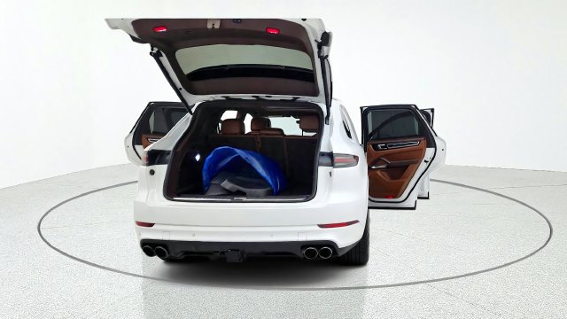 Used 2019 Porsche Cayenne Turbo AWD/4WD image 17
