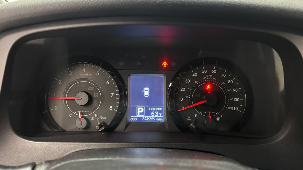 Used 2015 Toyota Sienna LE FWD image 17