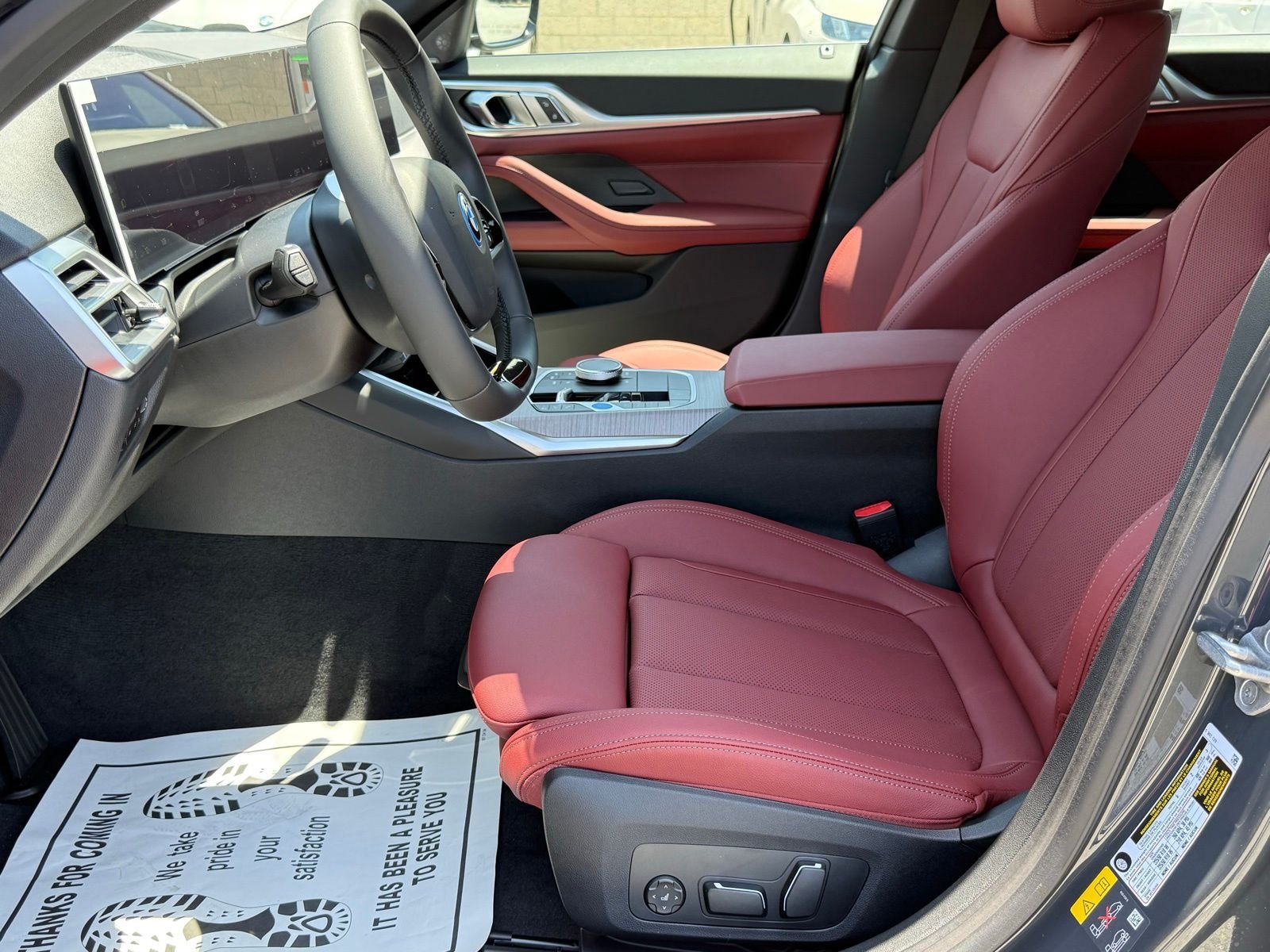 New 2026 BMW i4 eDrive40 w/ Parking Assistance Package RWD image 21
