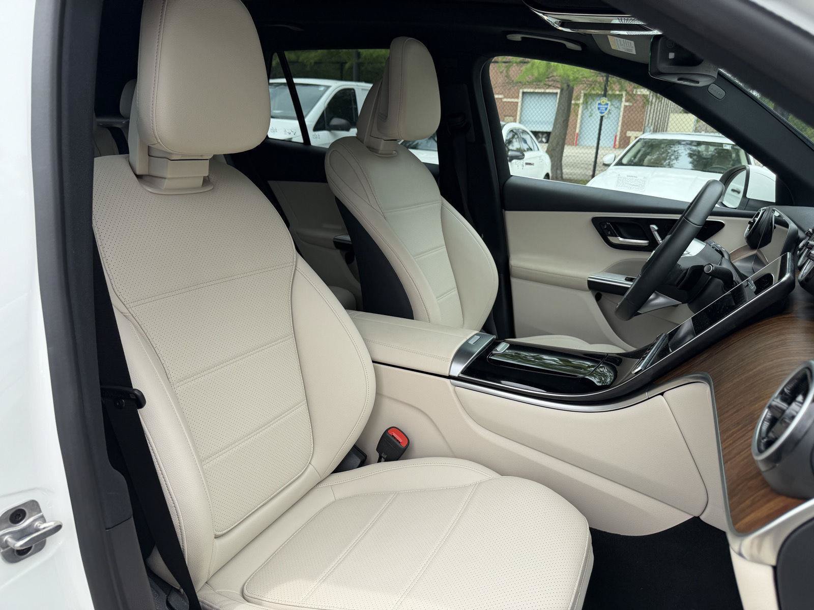 Certified 2026 Mercedes-Benz GLC 300 4MATIC image 29