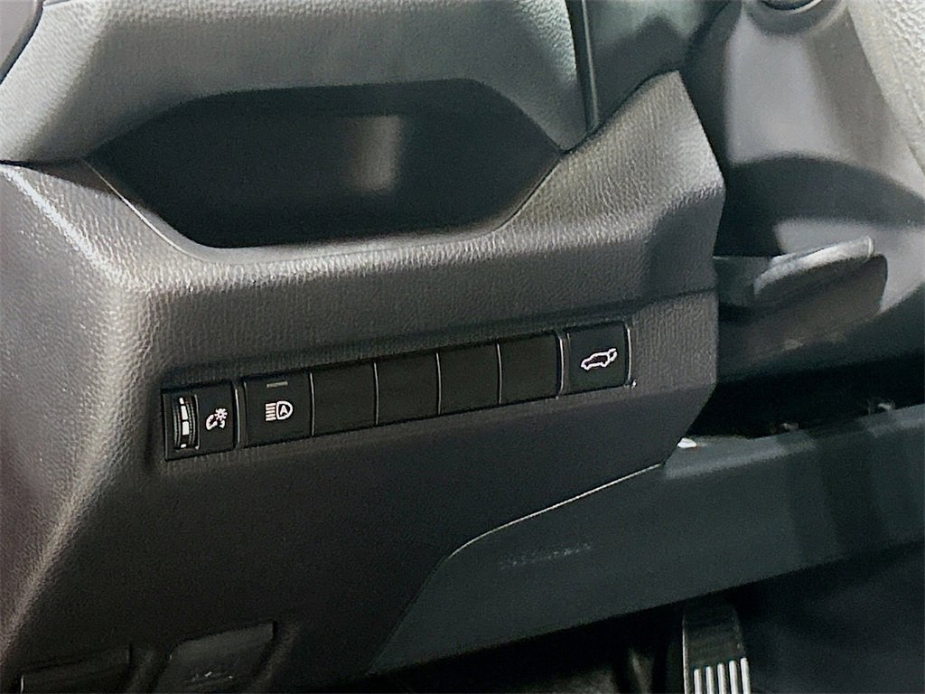 Used 2024 Toyota RAV4 XLE image 8