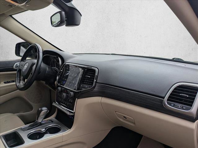 Used 2022 Jeep Grand Cherokee Laredo E w/ Security & Convenience Group AWD/4WD image 14