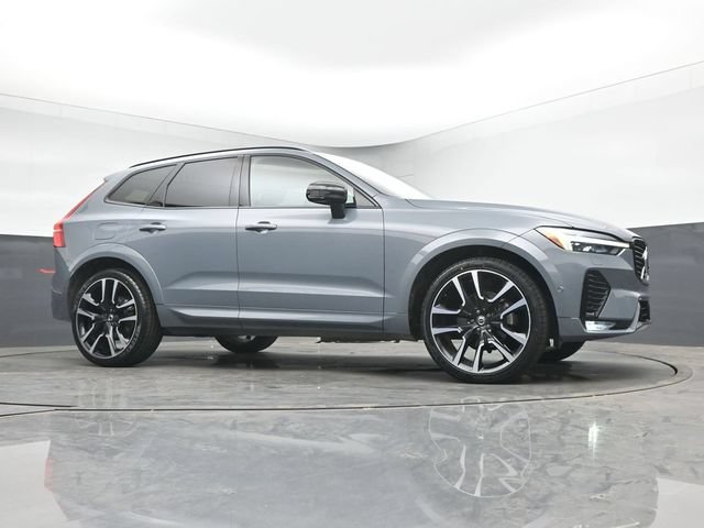 Used 2023 Volvo XC60 B5 Ultimate w/ Climate Package FWD image 39