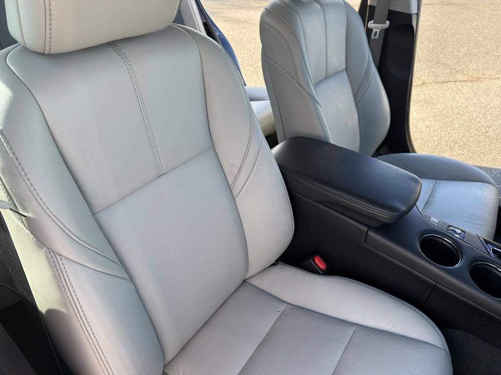 Used 2016 Toyota Avalon XLE Premium image 31