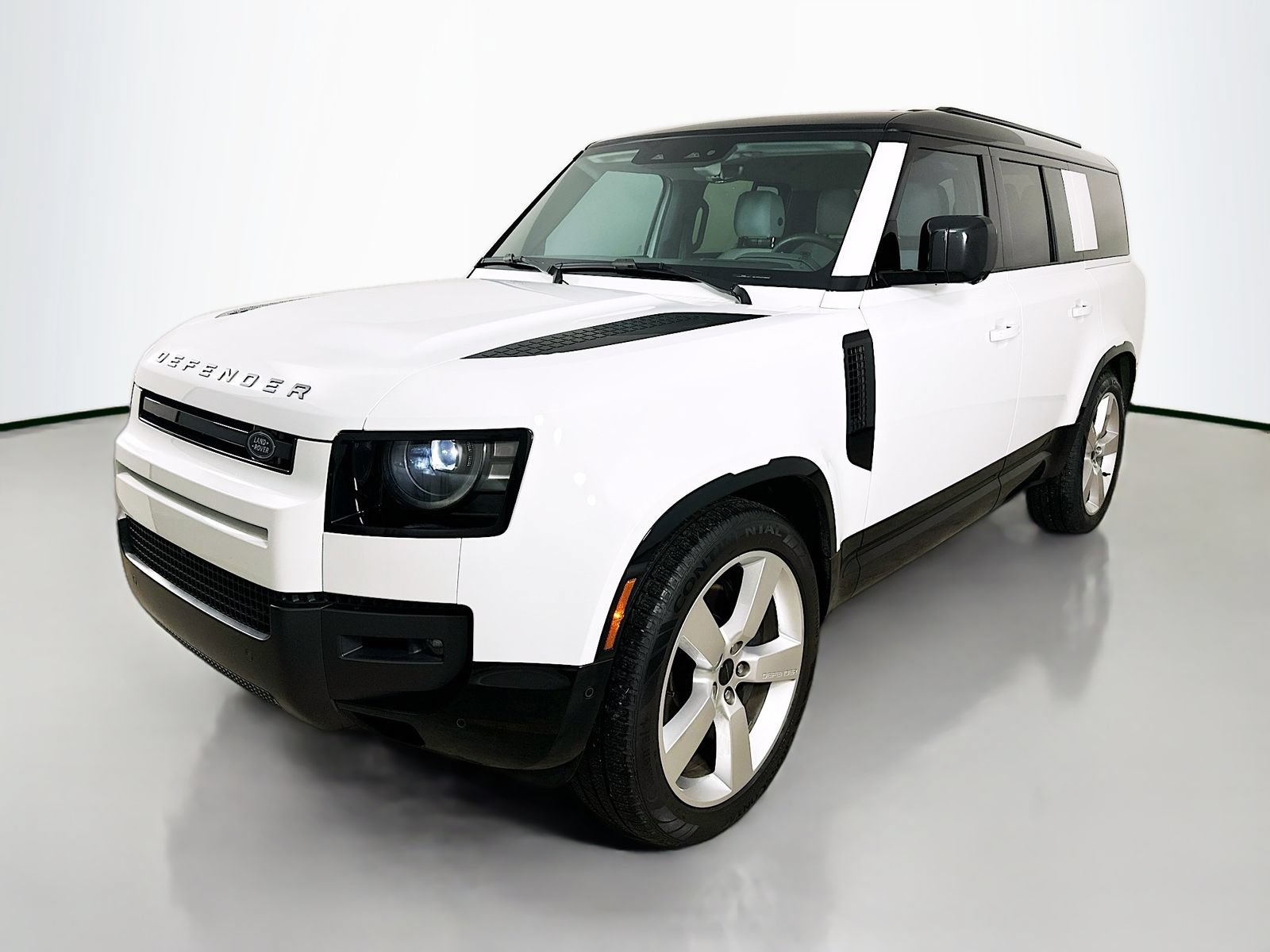 New 2026 Land Rover Defender 130 X-Dynamic SE