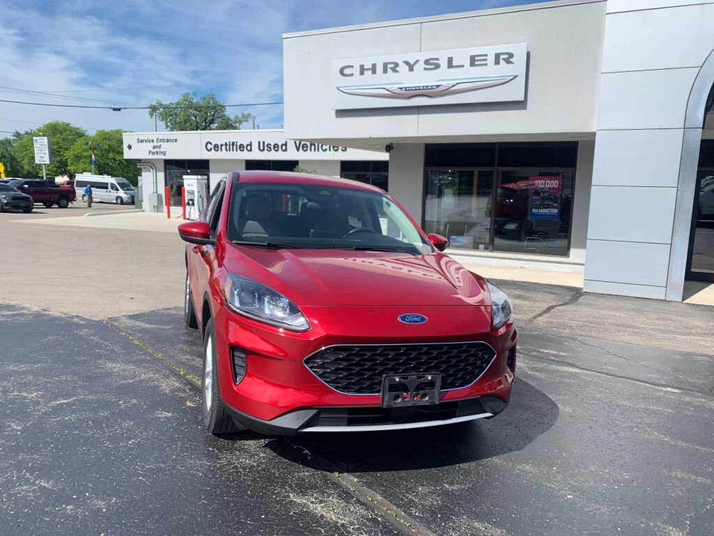 Used 2020 Ford Escape SE AWD/4WD image 2