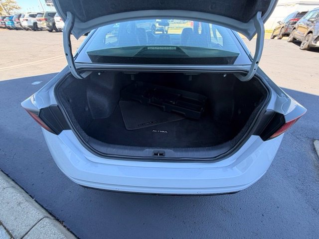 Used 2024 Nissan Altima 2.5 SR FWD image 26
