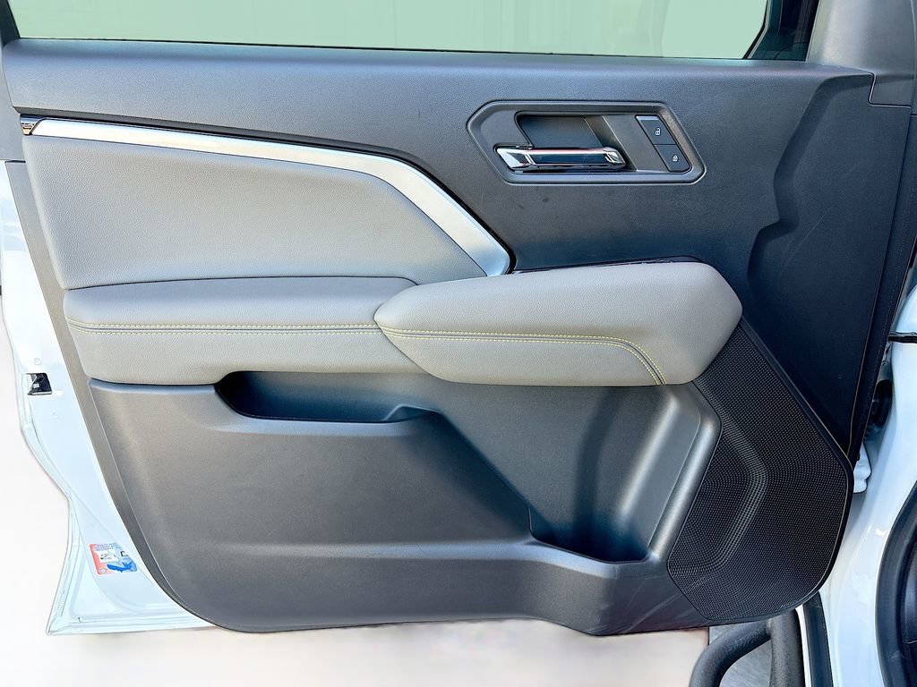 Used 2024 Chevrolet Colorado ZR2 w/ Technology Package image 23