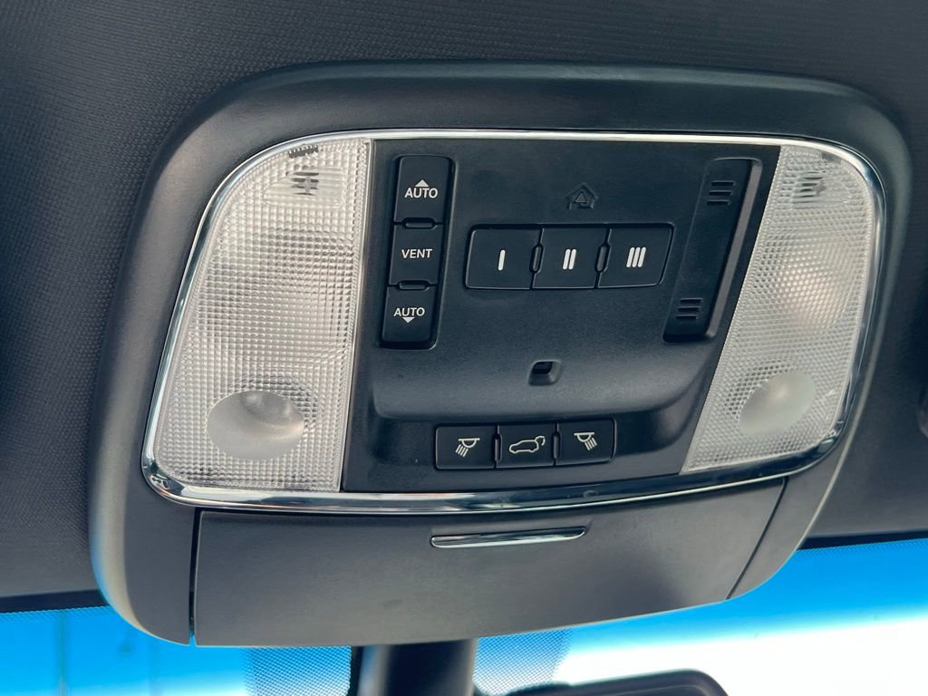 Used 2014 Jeep Grand Cherokee Altitude image 34