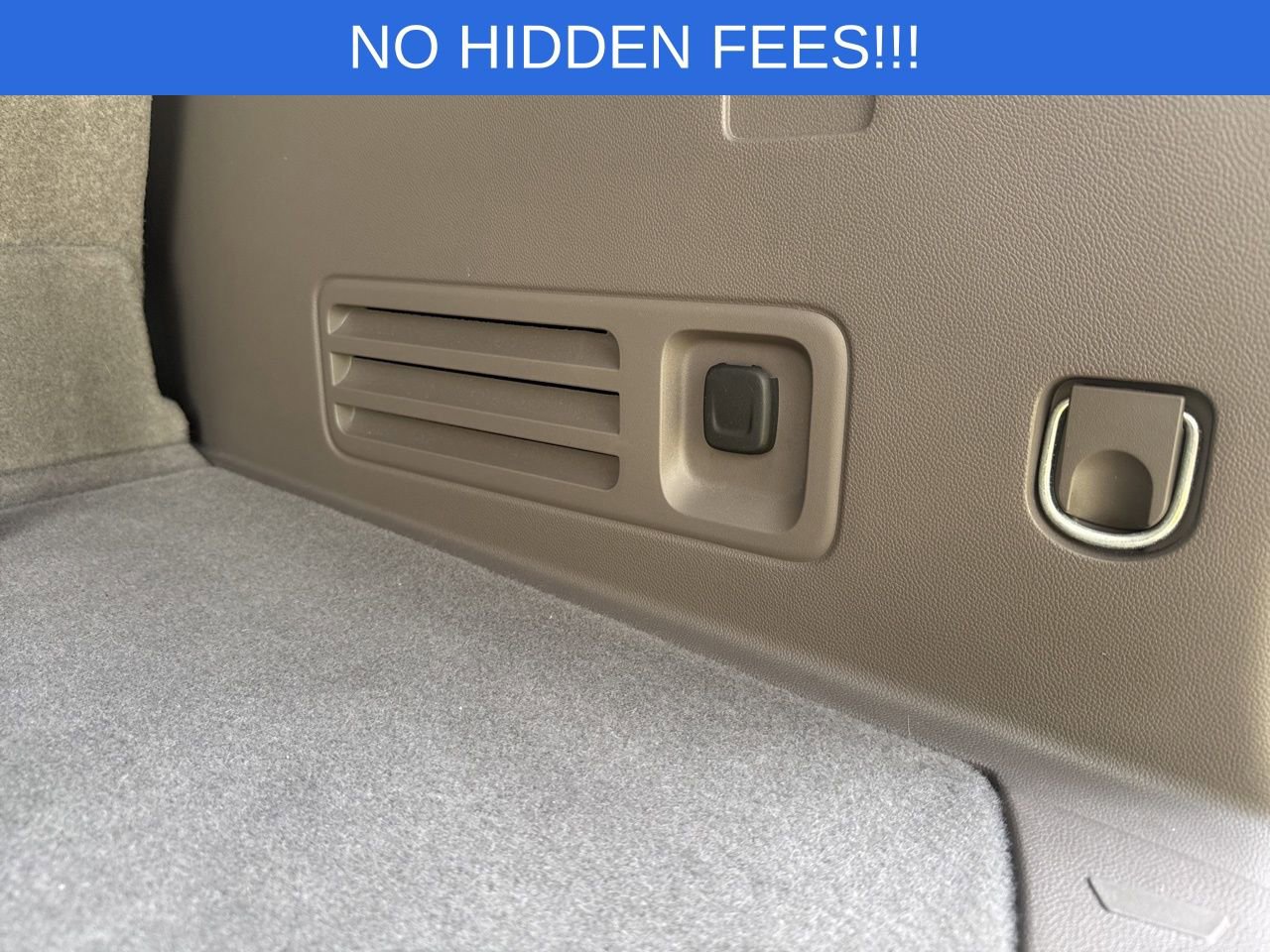 Used 2020 Chevrolet Traverse LT image 49