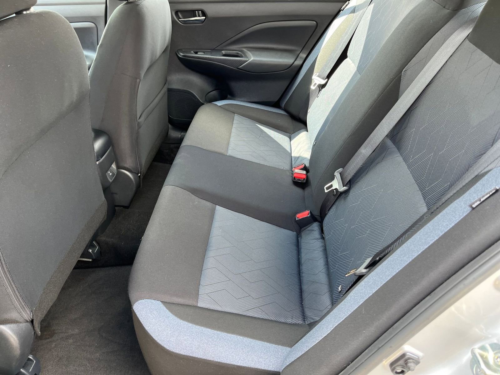 Used 2025 Nissan Versa SV image 22