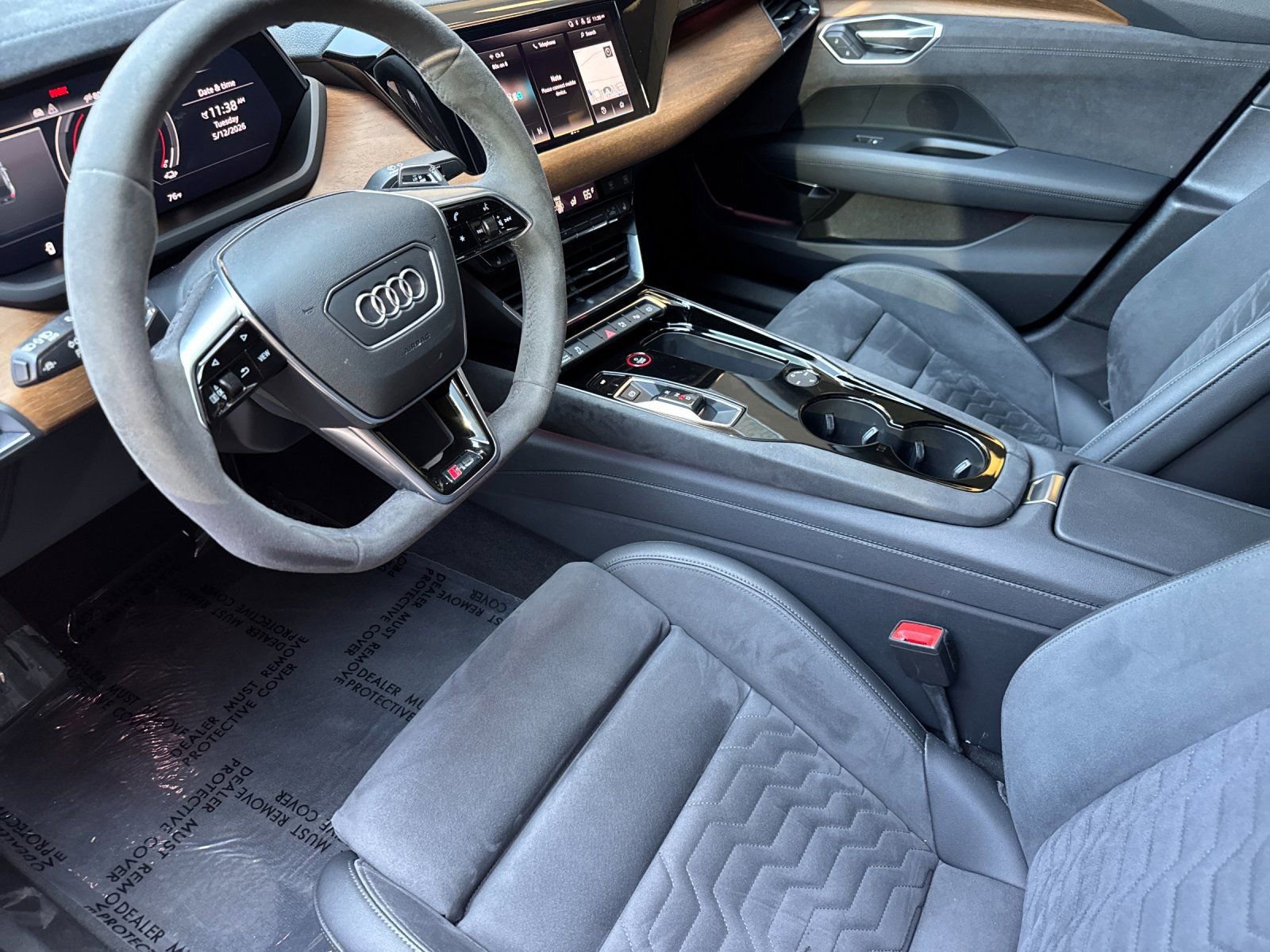 Used 2022 Audi RS e-tron GT AWD/4WD image 7