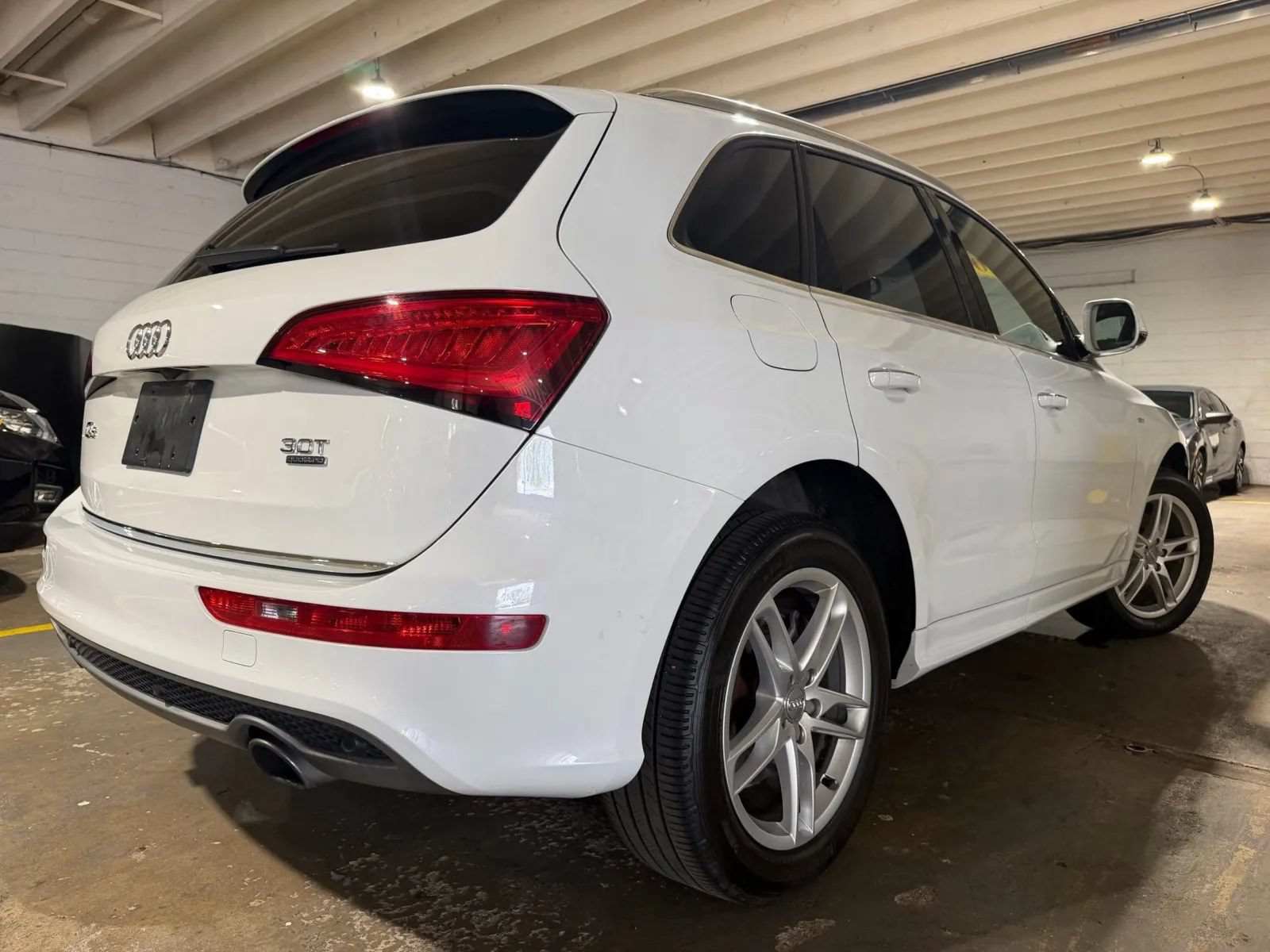 Used 2017 Audi Q5 3.0T Prestige AWD/4WD image 4