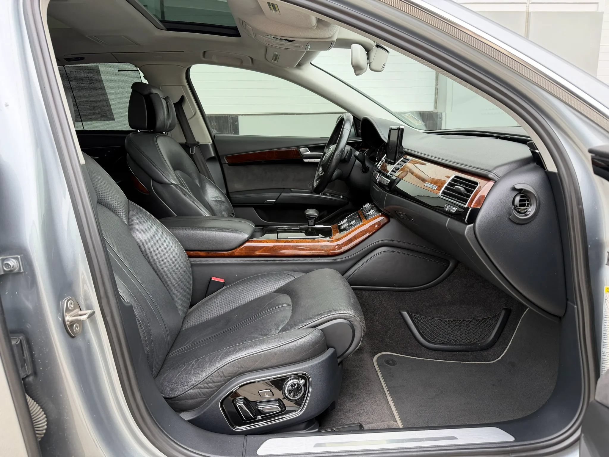 Used 2013 Audi A8 L 3.0T AWD/4WD image 14