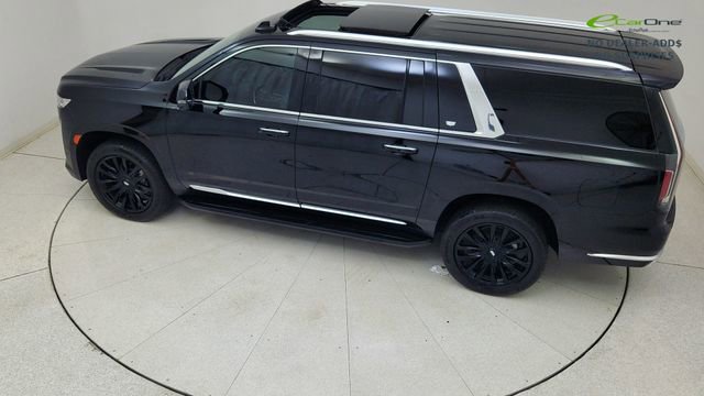 Used 2023 Cadillac Escalade ESV Premium Luxury image 86
