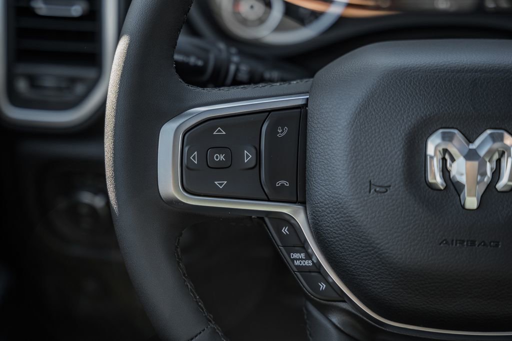 New 2026 RAM 1500 4x4 Crew Cab image 33