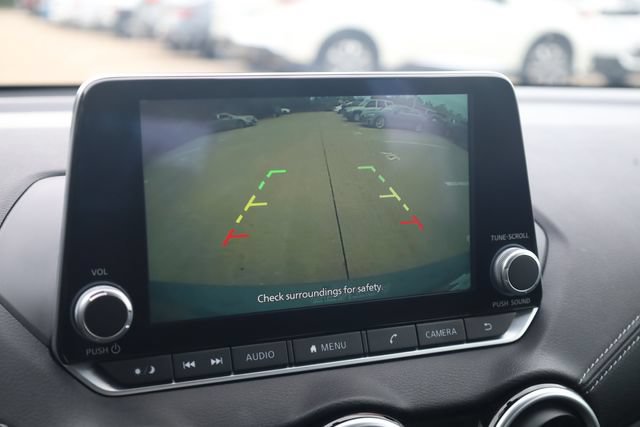 Used 2024 Nissan Sentra SV FWD image 18