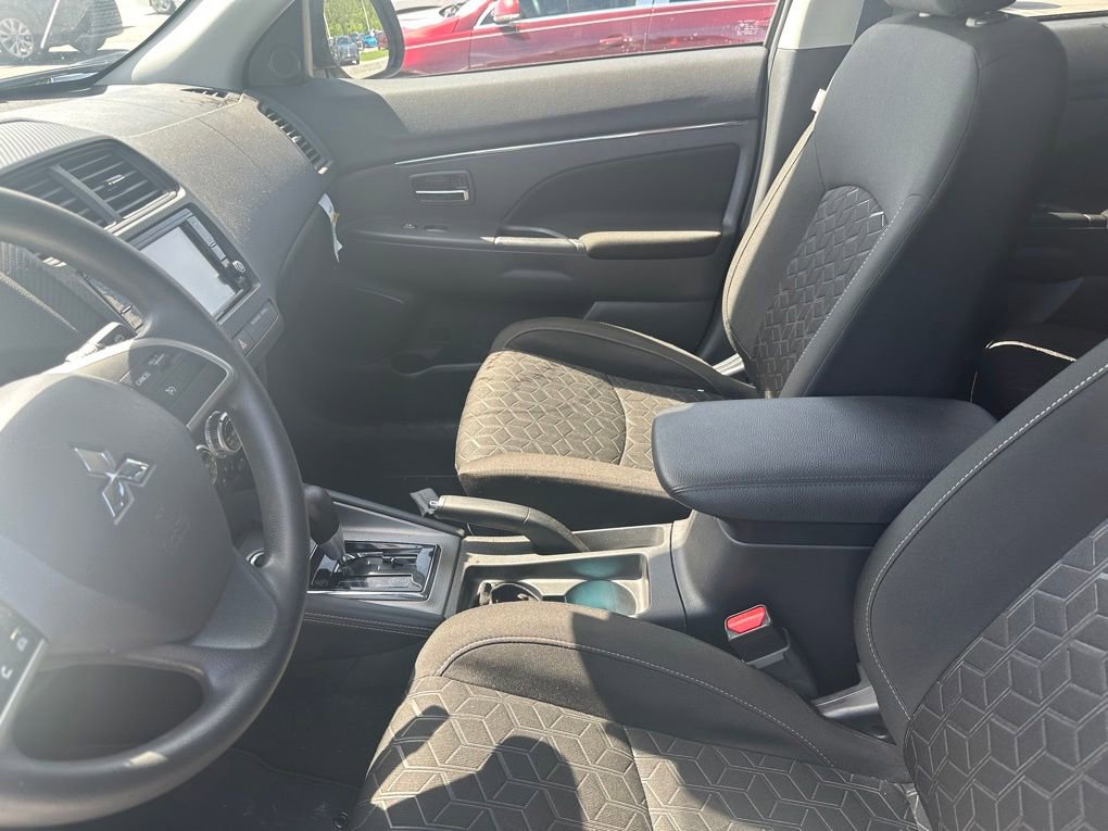 Used 2024 Mitsubishi Outlander Sport AWD image 6