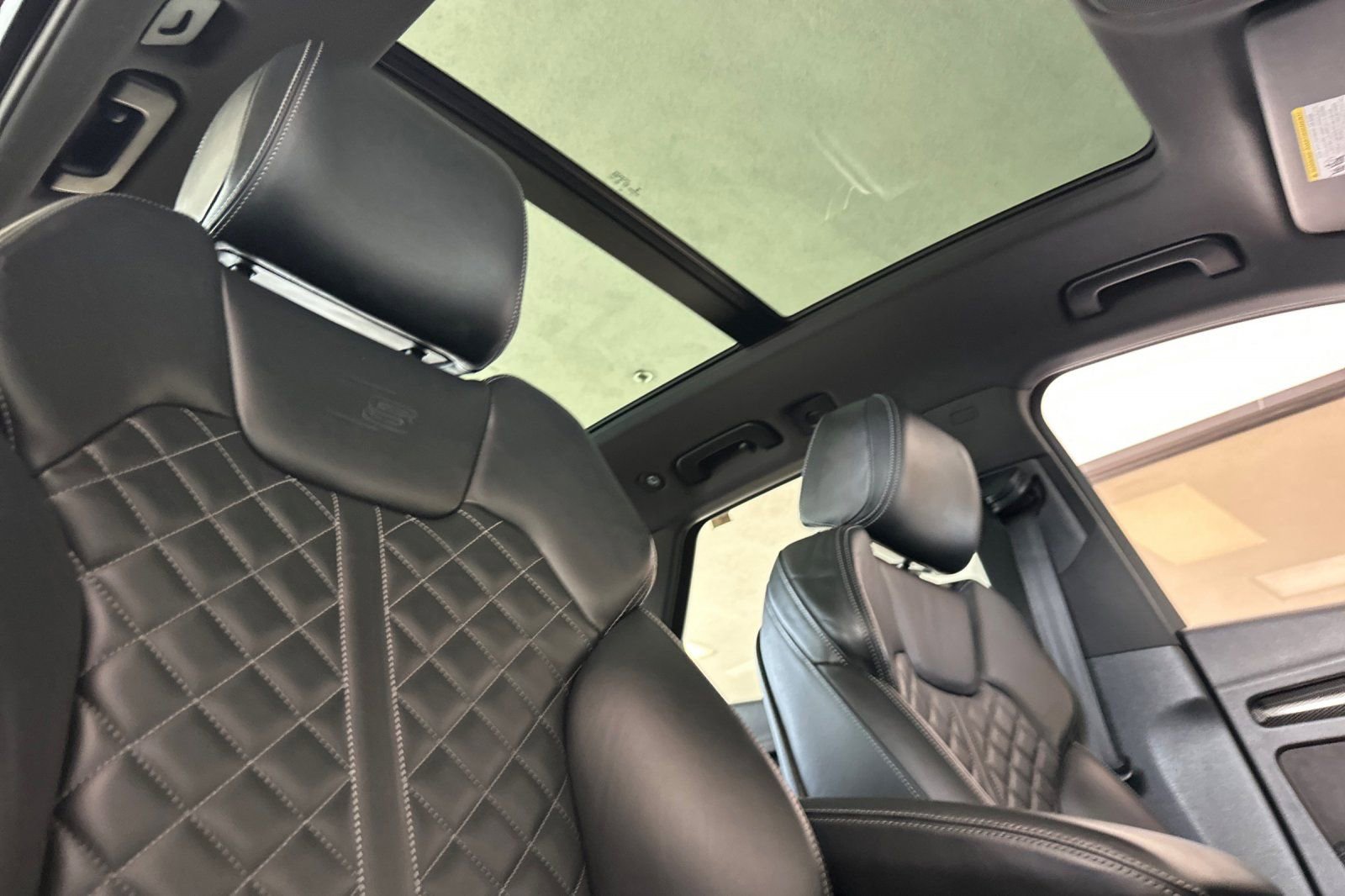 Used 2018 Audi SQ5 Premium Plus image 14