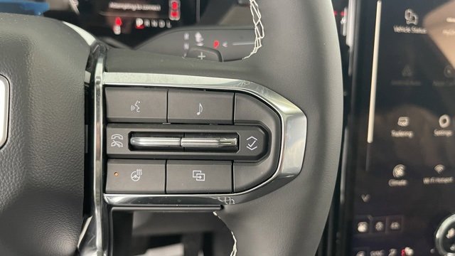 Used 2025 GMC Acadia Denali w/ Super Cruise Package image 38