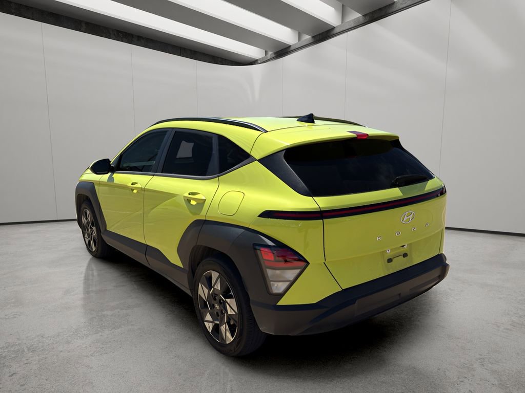 Used 2024 Hyundai Kona SEL w/ Convenience Package image 3