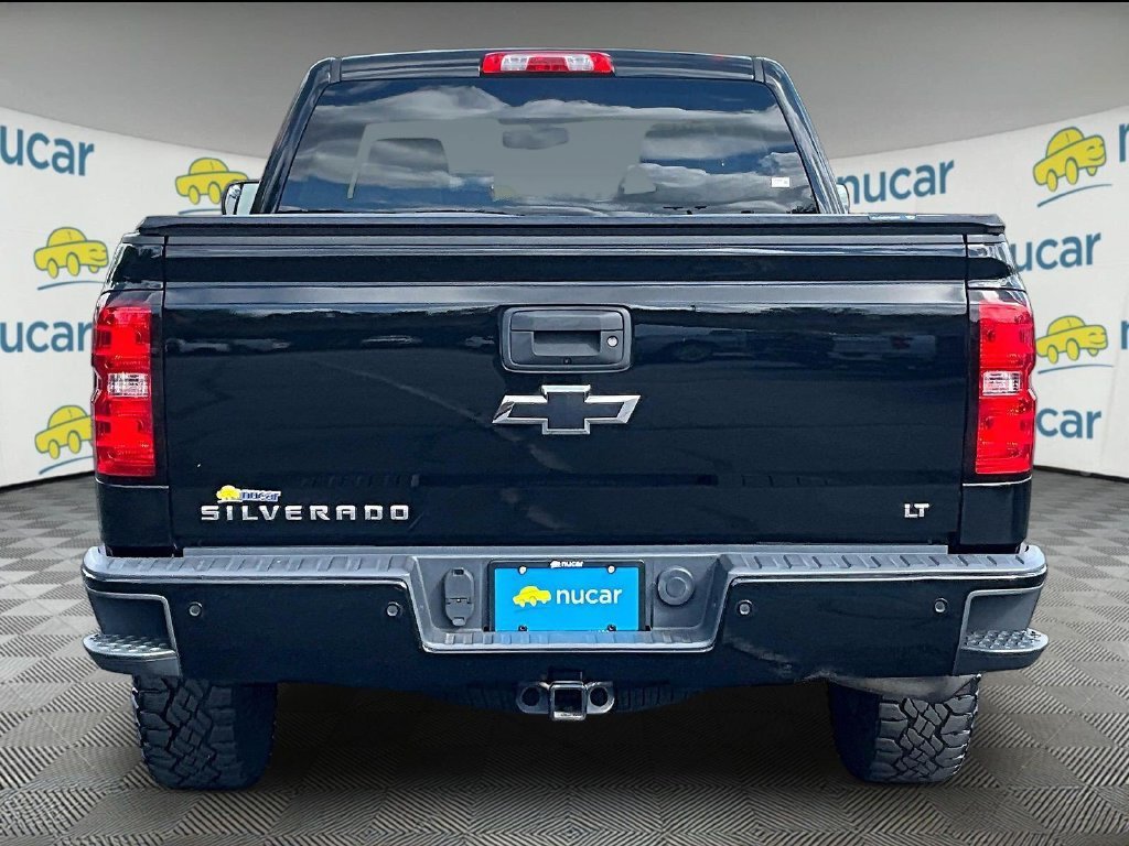 Used 2017 Chevrolet Silverado 1500 LT w/ Midnight Edition AWD/4WD image 5