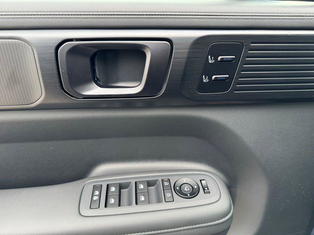 New 2026 Hyundai Santa Fe Calligraphy AWD/4WD image 16