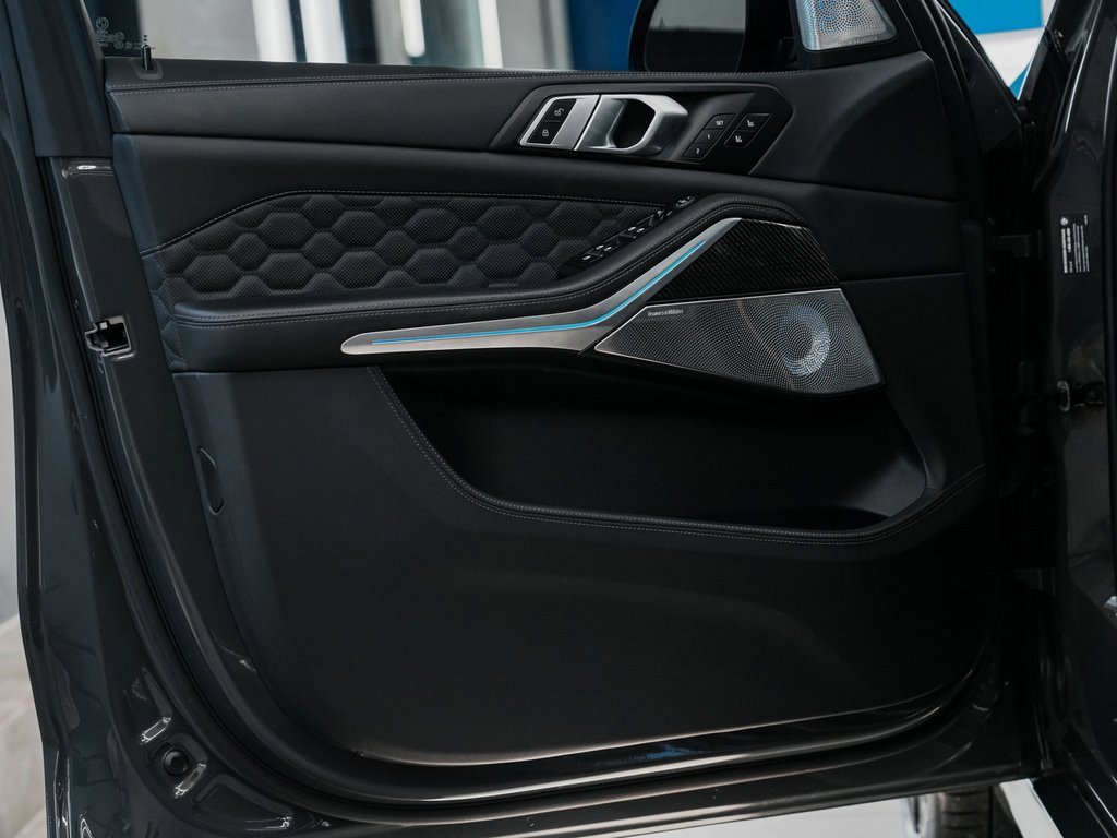 Used 2024 BMW X5 M Competition w/ Executive Package image 11