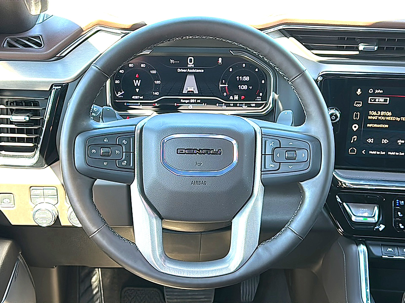 Used 2024 GMC Sierra 1500 Denali w/ Denali Reserve Package AWD/4WD image 23