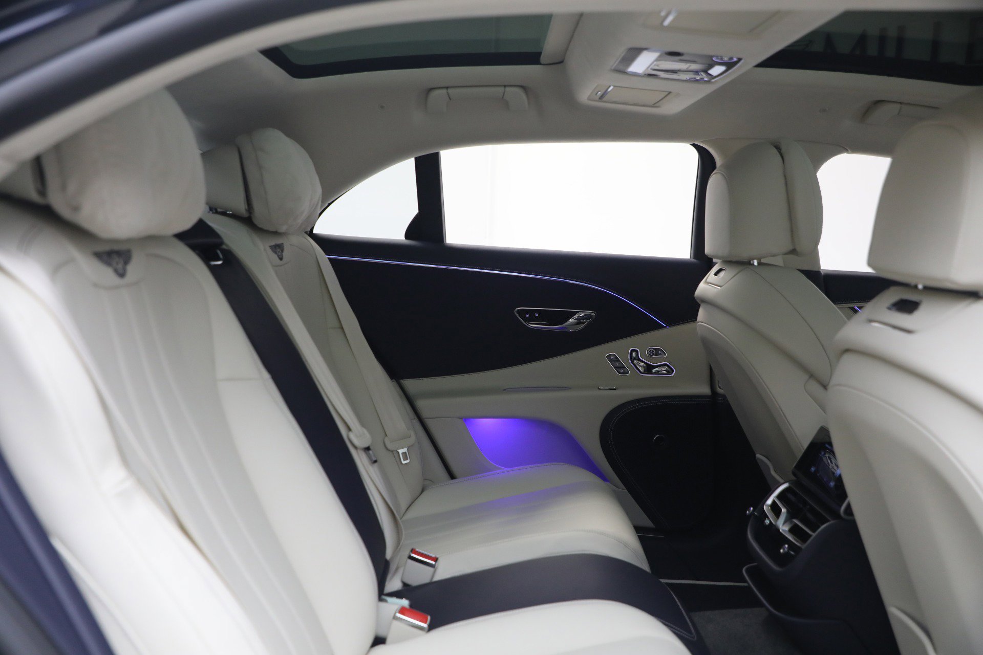 New 2026 Bentley Flying Spur Plug-In Hybrid AWD/4WD image 26