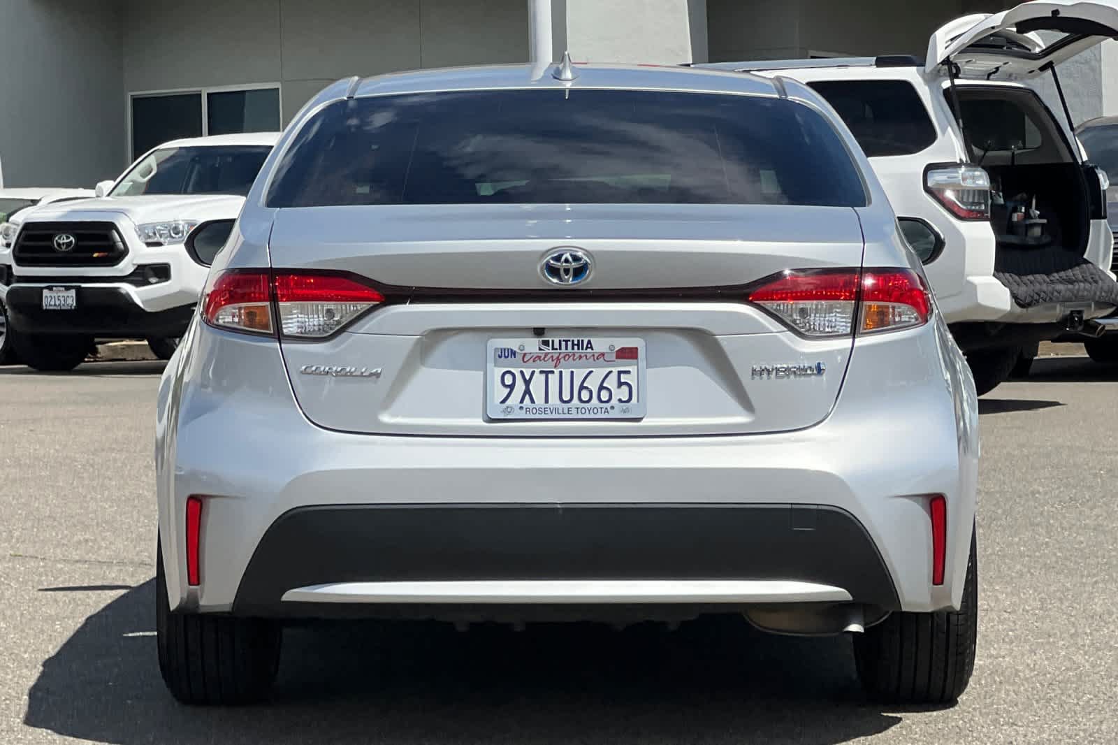 Used 2021 Toyota Corolla LE FWD image 8