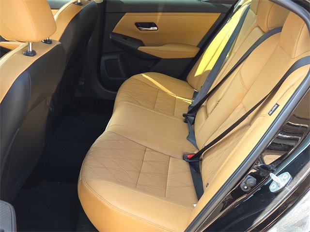 Used 2023 Nissan Sentra SV w/ SV Premium Package image 15