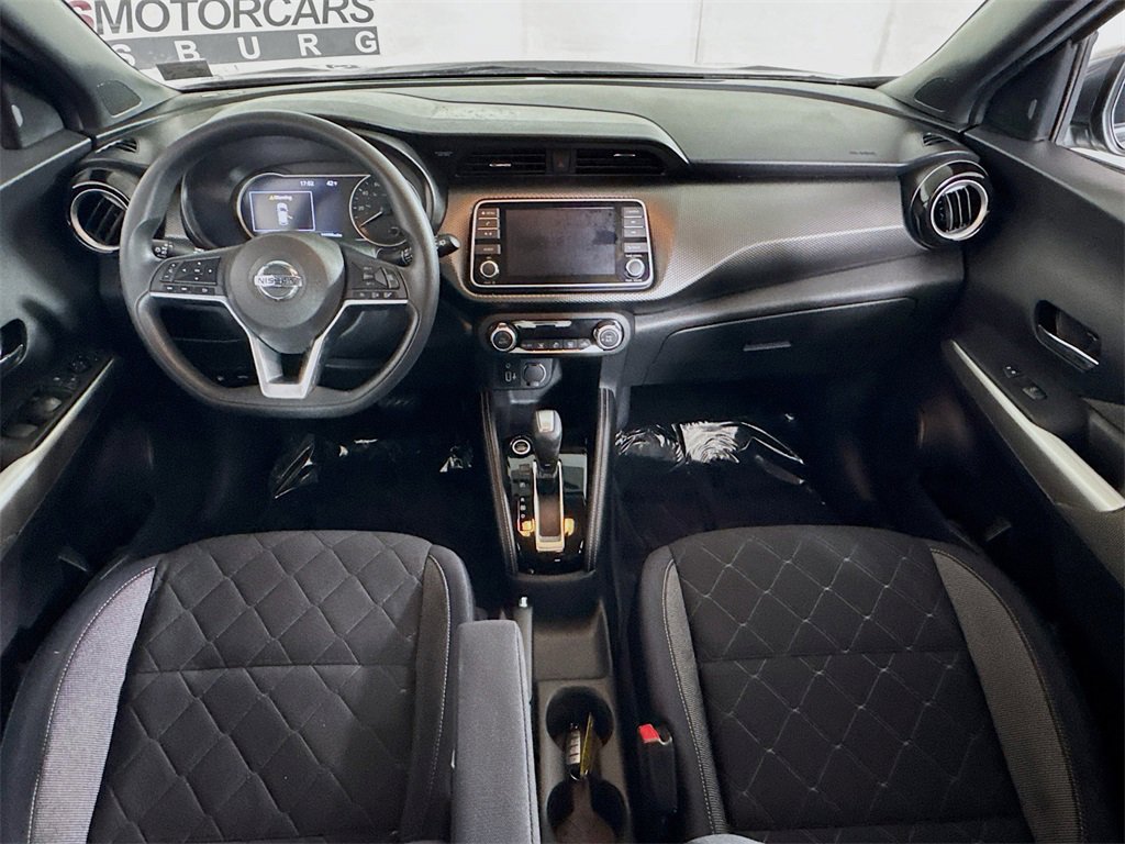 Used 2018 Nissan Kicks SV image 25