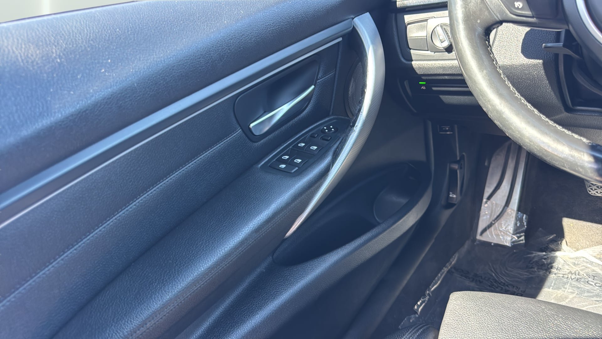 Used 2013 BMW 335i xDrive Sedan AWD/4WD image 19