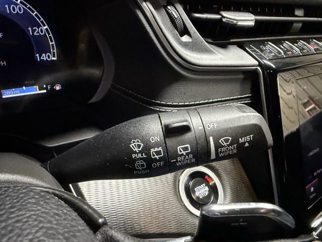 Used 2024 Jeep Grand Cherokee L Laredo image 37