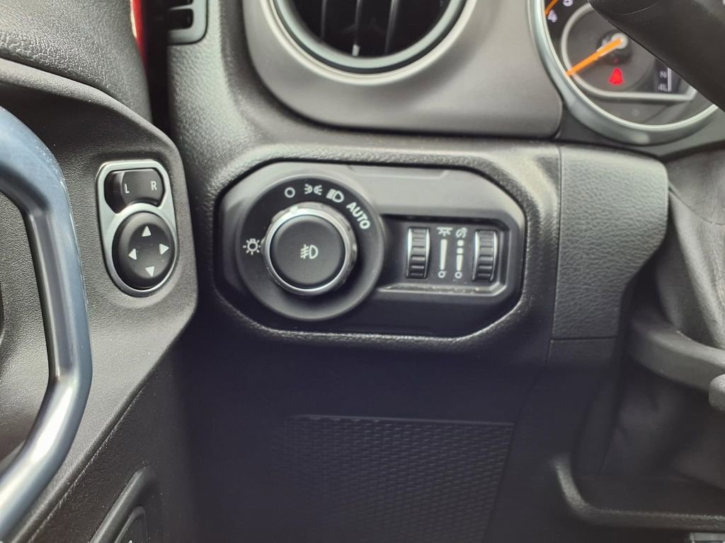 Used 2021 Jeep Wrangler Unlimited Sport image 16