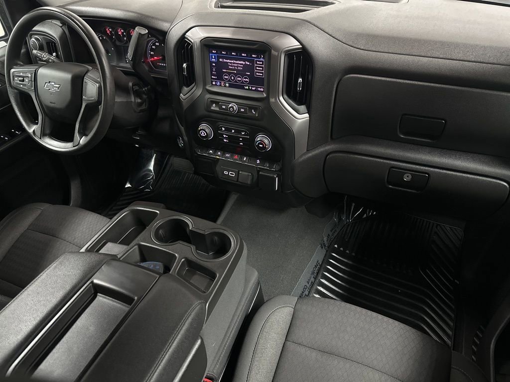 Used 2022 Chevrolet Silverado 1500 Custom Trail Boss AWD/4WD image 12