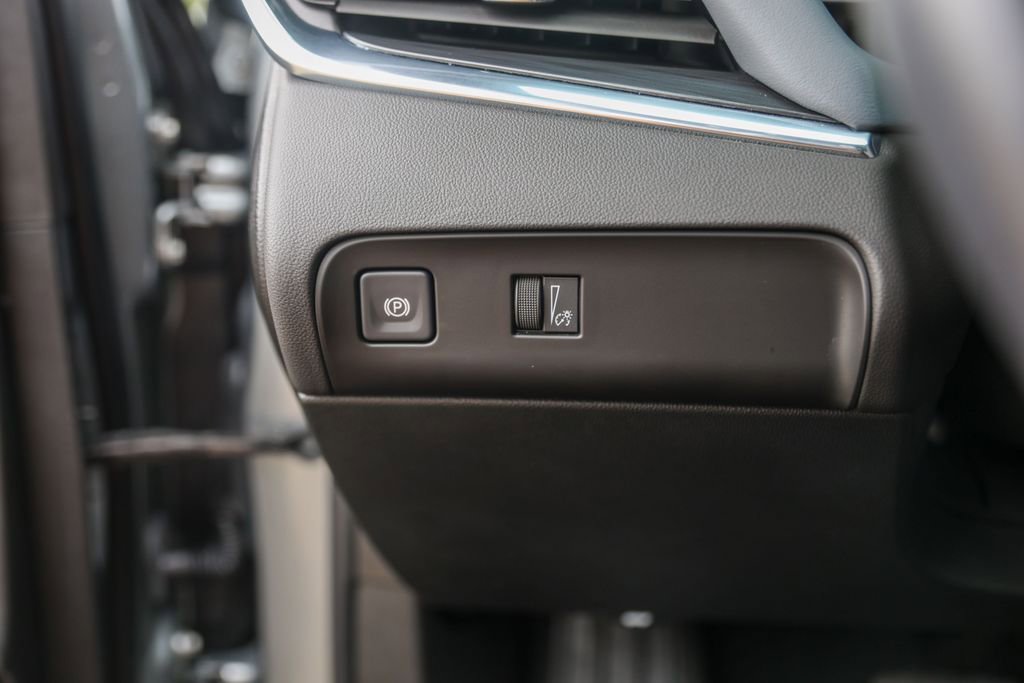 Used 2023 Buick Enclave Essence w/ Experience Buick Package image 18