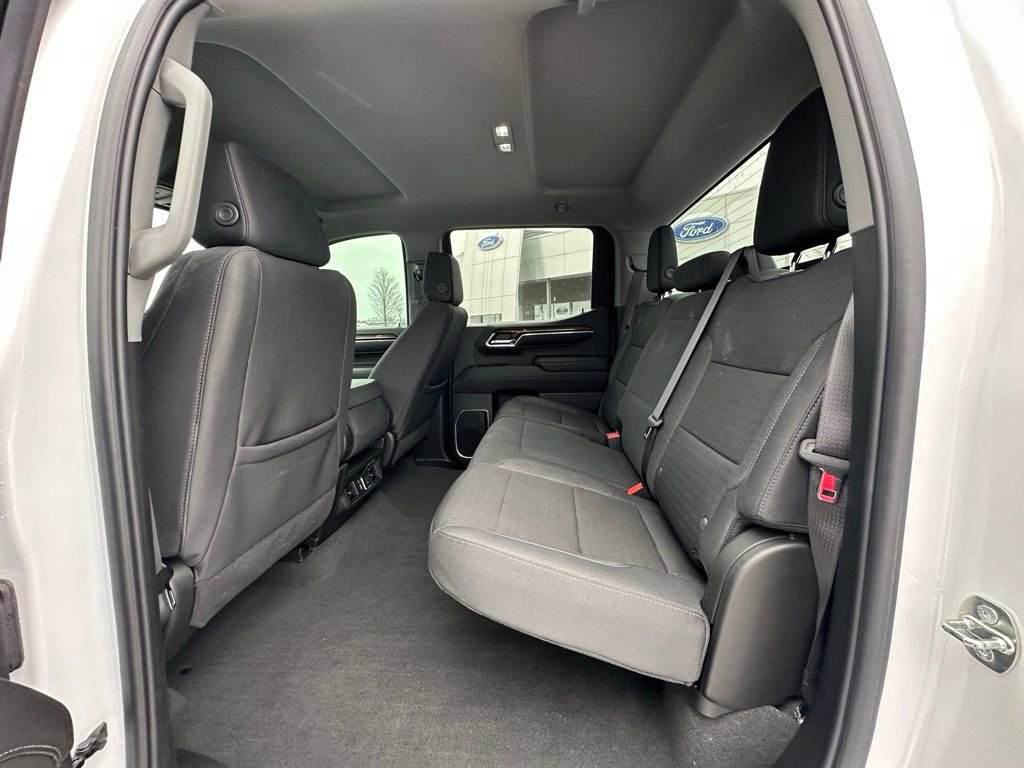 Used 2024 Chevrolet Silverado 1500 LT image 12