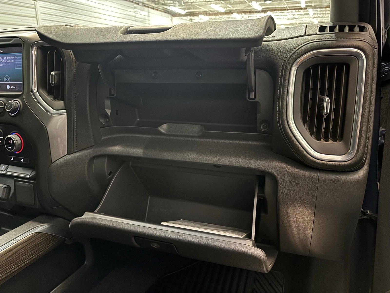 Used 2021 Chevrolet Silverado 1500 LT Trail Boss w/ Bed Protection Package image 29