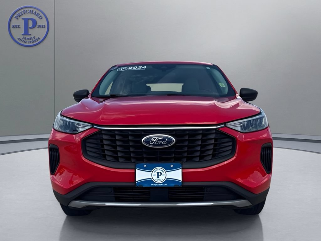 Used 2024 Ford Escape Active w/ Tech Pack #1 AWD/4WD image 2